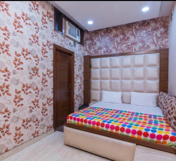 Hotel Brown Ludhiana Esterno foto