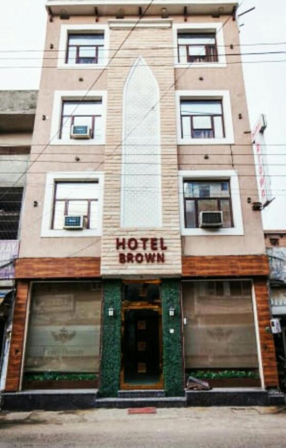 Hotel Brown Ludhiana Esterno foto